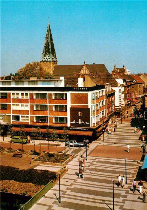 Bocholt Westfalen Blick in die Neustrasse und auf St Georg