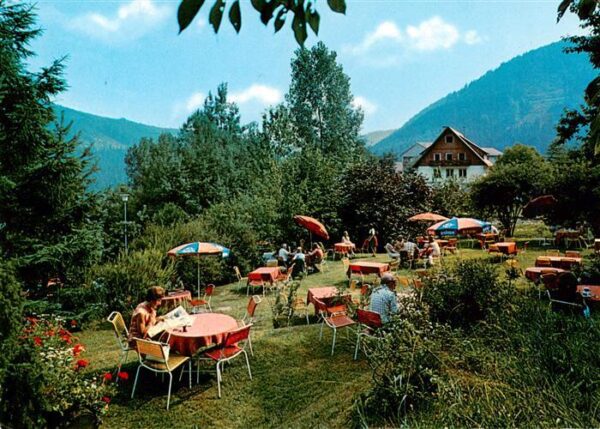 Wildbad Schwarzwald Waldcafe Restaurant Gaestehaus Hochwiese Gartenpartie