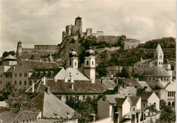 Trencin Trentschinteplitz SK Ortsansicht mit Schloss
