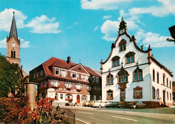 Oberharmersbach Rathausplatz Kirchturm Luftkurort im Schwarzwald