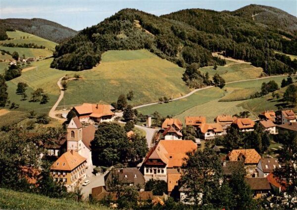 Muehlenbach Wolfach Kinzigtal Baden Ortsansicht mit Kirche Gasthaus Pension Ochs
