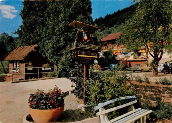 Loecherberg Oberharmersbach Haus Schwarzwald-Idyll Wegweiser