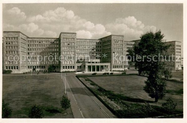 Frankfurt Main Verwaltungsgebaeude der I. G. Farben-Industrie
