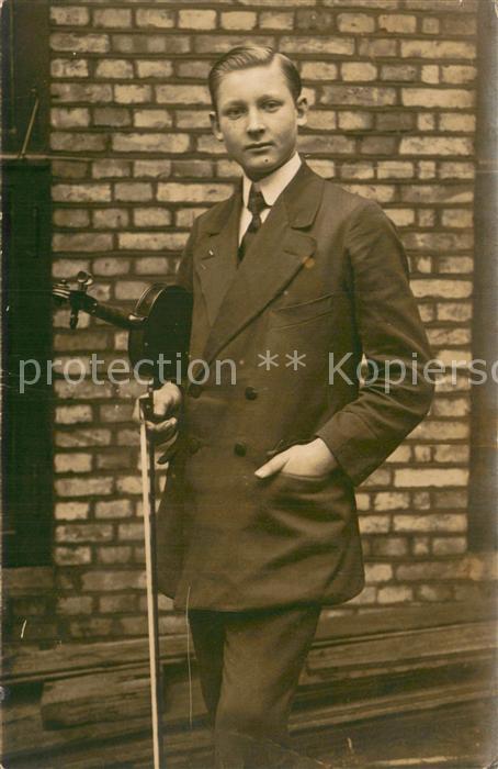 Neumuenster  Schleswig-Holstein Hans Hold Portrait