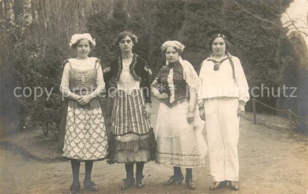 Roderbirken Gruppenphoto Karneval in der Volksheilstaette