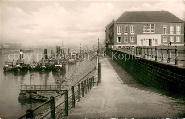 Duisburg Ruhrort Hafen Schifferboerse