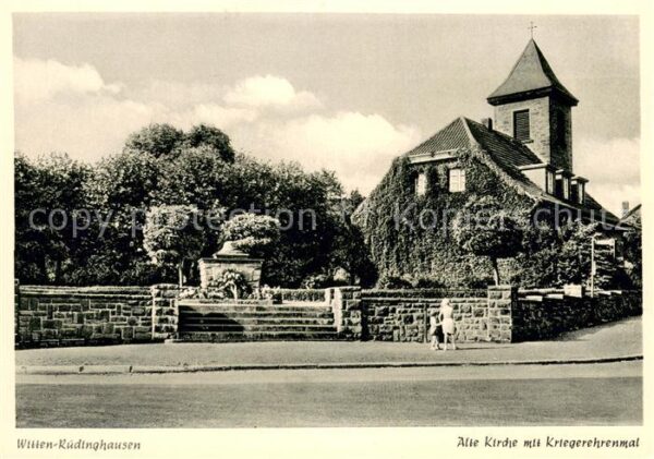 Ruedinghausen Alte Kirche mit Kriegerehrenmal