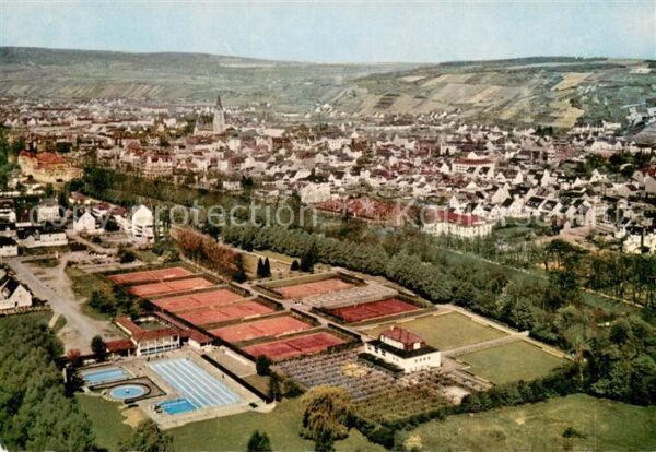 Bad Neuenahr-Ahrweiler Schwimmbad und Tennisplaetze am Lennepark Fliegeraufnahme
