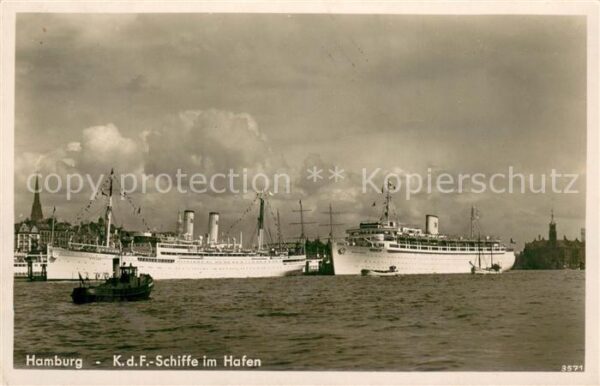 Dampfer Oceanliner Hamburg K.d.F.Schife im Hafen
