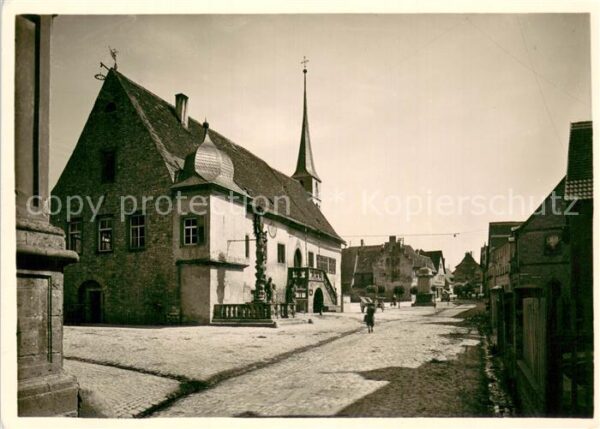 Frickenhausen Main Rathaus u. Mariensaeule