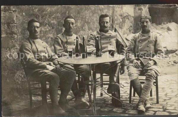 Frankreich WK1 bier wein gruppenfoto