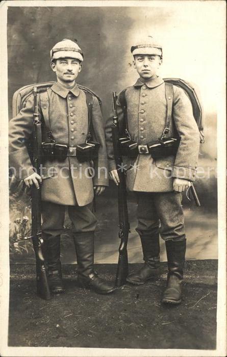 Militaria WK1 Soldaten mit Gewehr  Artillerie