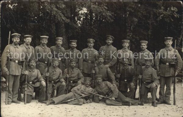 Regiment LIR 023 Landwehr Infanterie Gruppenfoto WK1 Gewehr