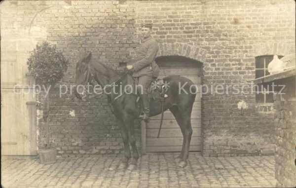 Militaria Kavallerie Soldat auf dem Pferd Porz  WK1