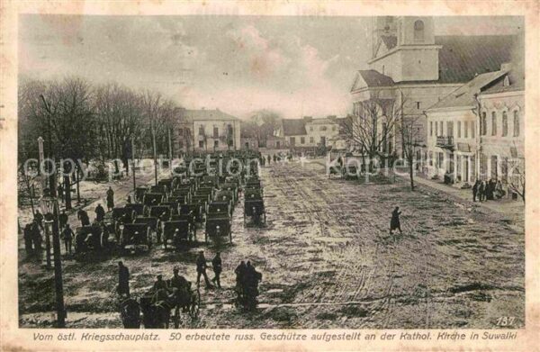 Suwalki Kriegsschauplatz Geschuetze an der Kirche