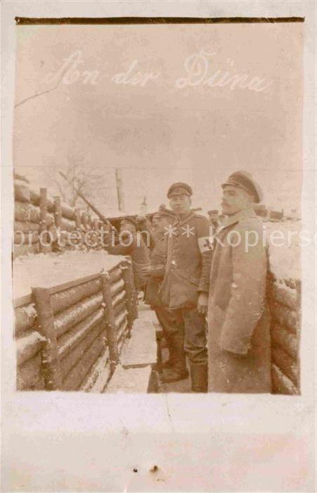 Militaria Schuetzengraben an der Duena  Sanitaeter Abzeichen WK1 Loch