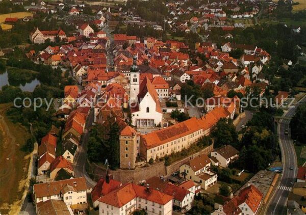 Bayern Region Neuburg vorm Wald Stadtpfarrkirche St Josef Flugaufnahme