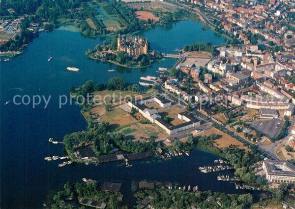 Schwerin Mecklenburg Marstall Halbinsel Schloss Fliegeraufnahme