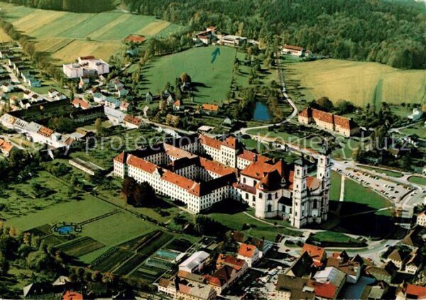 Ottobeuren Basilika und Benediktiner-Abtei Fliegeraufnahme
