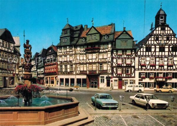 Butzbach Marktplatz Brunnen Fachwerk