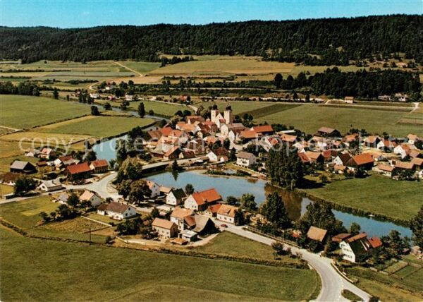 Kottingwoerth Fliegeraufnahme im Naturpark Altmuehltal Wehrkirche St. Vitus
