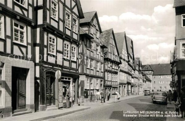 Melsungen Fulda Kasseler Strasse mit Blick zum Schloss Fachwerkhaeuser Altstadt