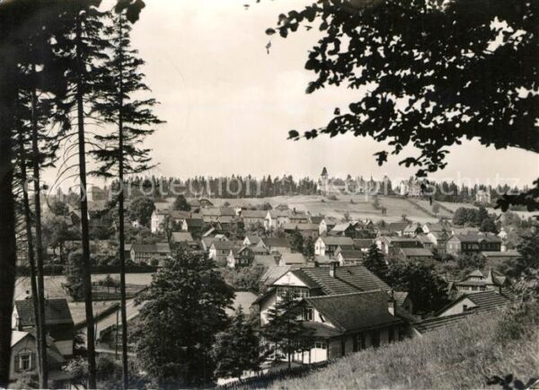 Finsterbergen Ansciht vom Waldrand aus