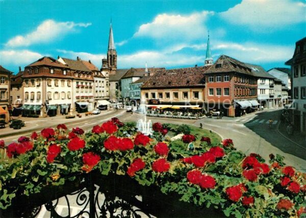 Emmendingen Blick vom Rathausbalkon Marktplatz Strassencafe Schwaetz Eckle