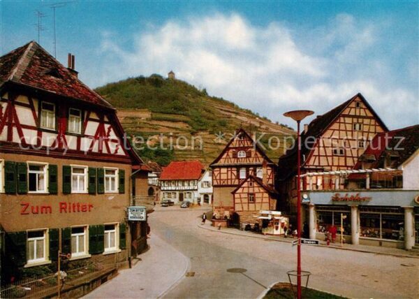 Heppenheim Bergstrasse Kleiner Markt Gaststaette Fachwerkhaus Blick zur Starkenb