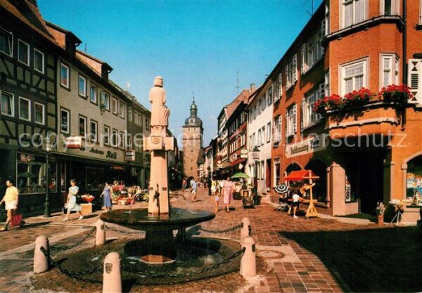 Buchen Odenwald Fussgaengerzone Pilgrim von Buchheim Brunnen