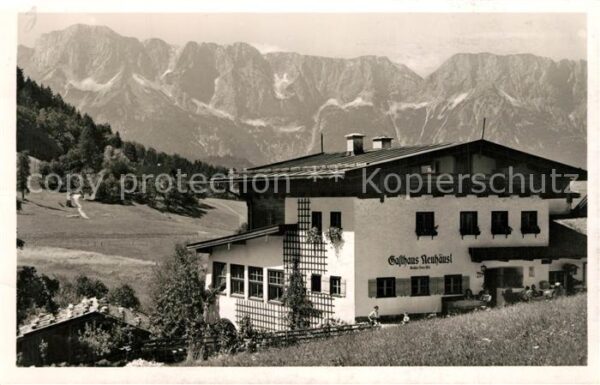 Oberau Berchtesgaden Gasthaus Neuhaeusl mit Untersberg Berchtesgadener Alpen