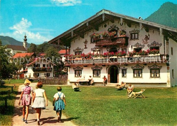 Ruhpolding Schwabenbauerhof Blumenschmuck Liegewiese