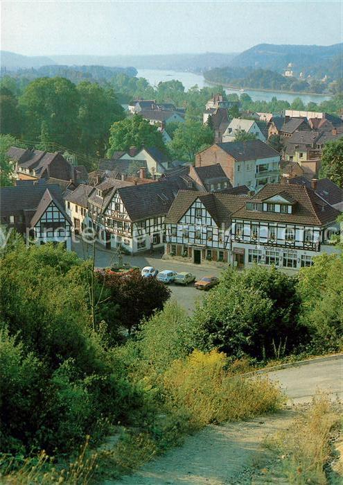 Rhoendorf Ziepchenplatz Fachwerkhaeuser Blick zum Rhein