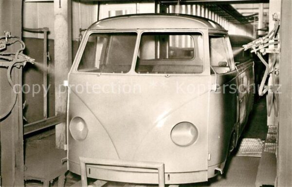 Wolfsburg VW Bully Lackierung