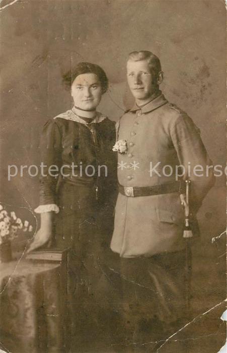Stuttgart Soldat mit Frau
