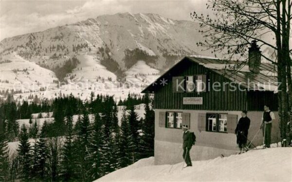 Unterjoch Alt Wuerttemberger Haus mit Iseler