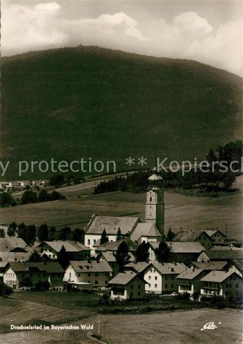 Drachselsried Ortsansicht mit Kirche