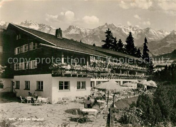 Sonthofen Oberallgaeu Allgaeuer Berghof mit Alpe Eck