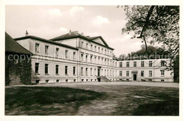 Nehmten Schullandheim Schloss