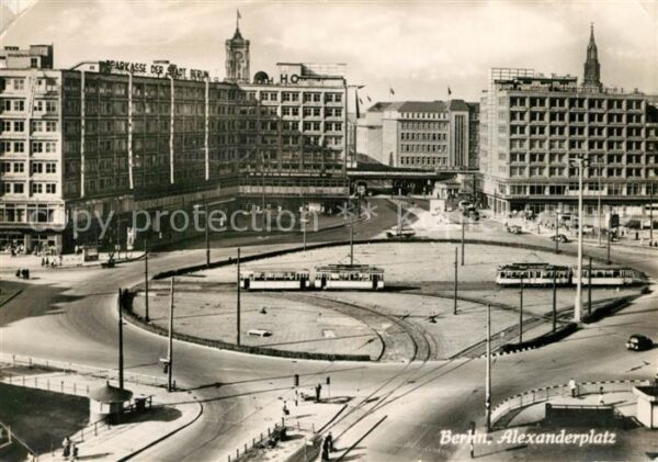 Berlin Alexanderplatz Strassenbahn Rote Rathaus