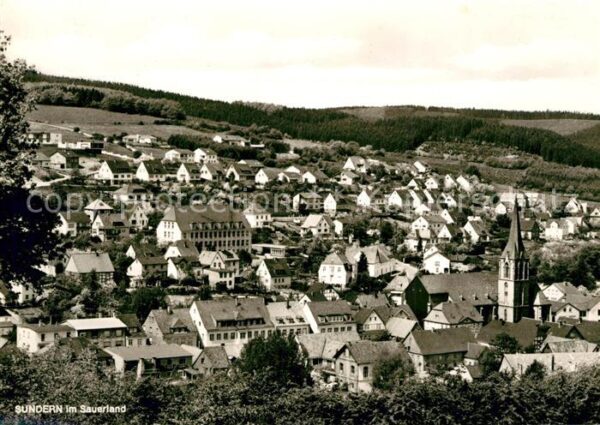 Sundern Sauerland Stadtbild mit Kirche
