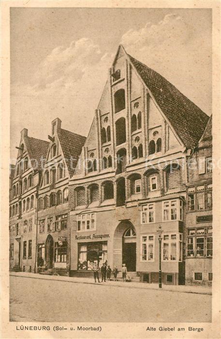 Lueneburg Alte Giebel am Berge
