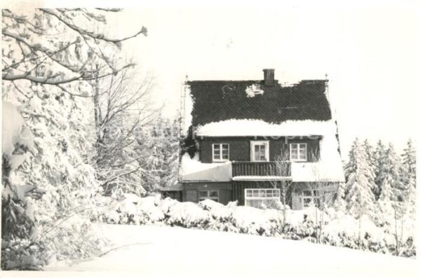 Oberbaerenburg Baerenburg Haus in der Sonne
