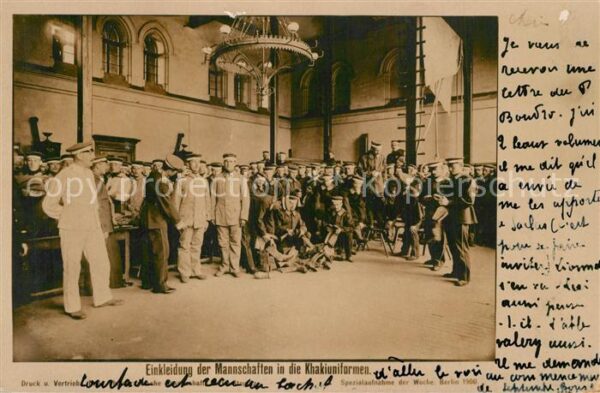 Berlin Militaria Einkleidung der Mannschaften