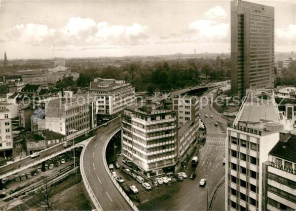 Duesseldorf Neue Auto Hochstrasse mit Phoenix Rheinrohr Hochhaus