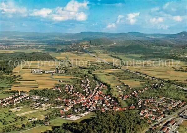 Holzmaden am Fusse der Schwaebischen Alb Fliegeraufnahme