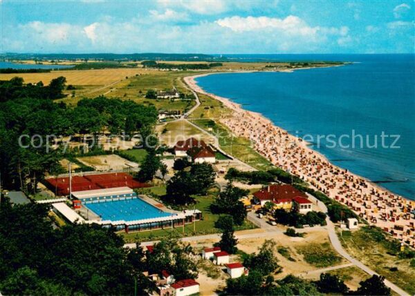 Hohwacht Ostseebad Freibad Tennisplaetze Strand Fliegeraufnahme