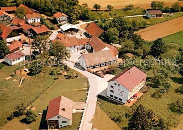 Zaundorf Vilshofen Niederbayern Fliegeraufnahme mit Gasthaus Paul Stanek