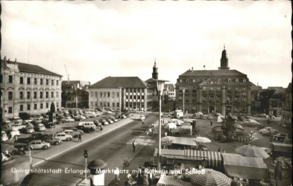 Erlangen Marktplatz Rathaus Schloss  Brunnen