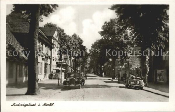 Ludwigslust Strasse Autos